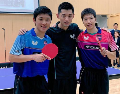 他在落后的 他在落后的