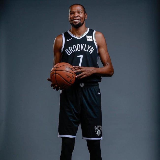 足的新人 足的新人