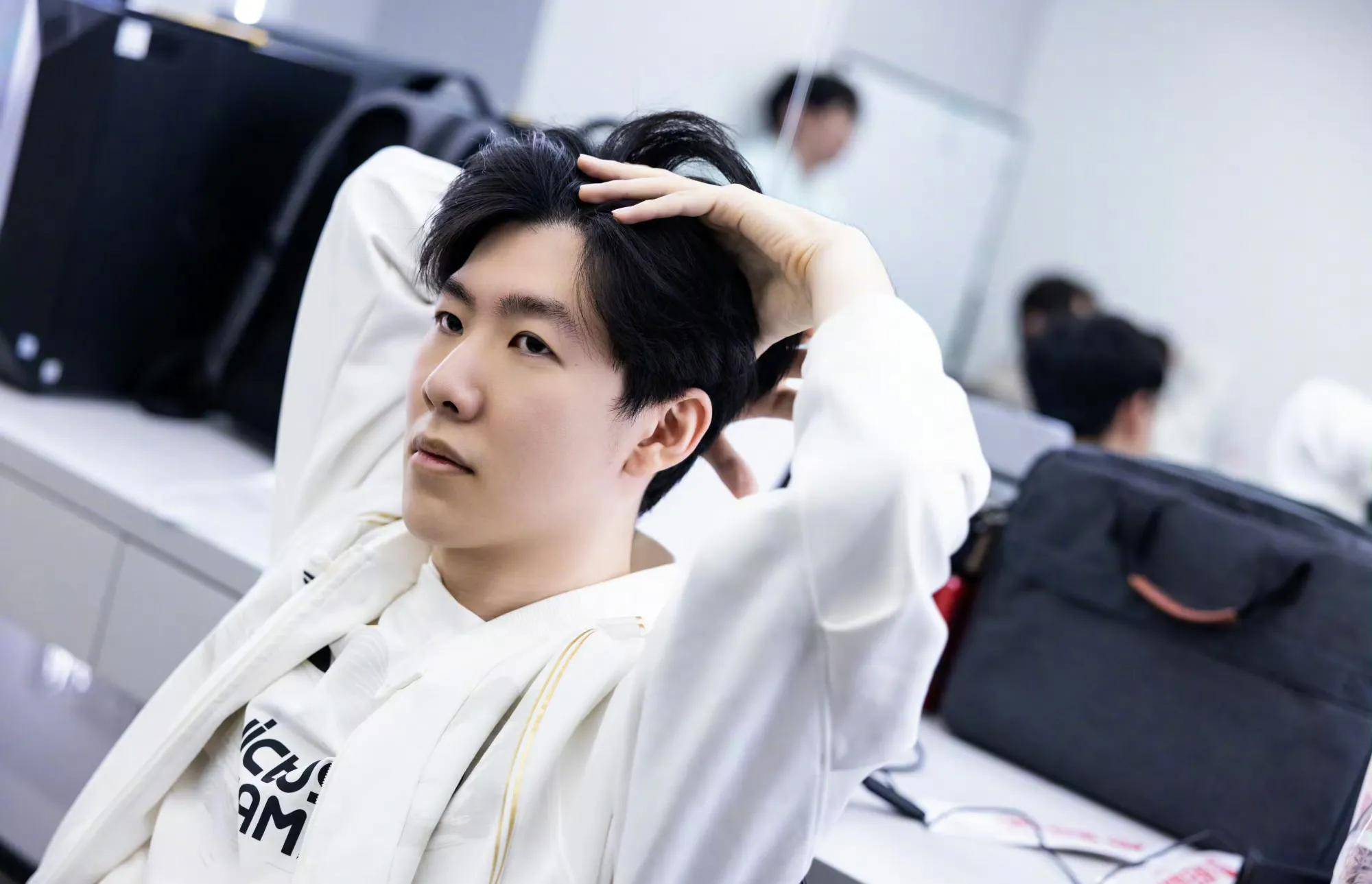 卫组合虽有 卫组合虽有