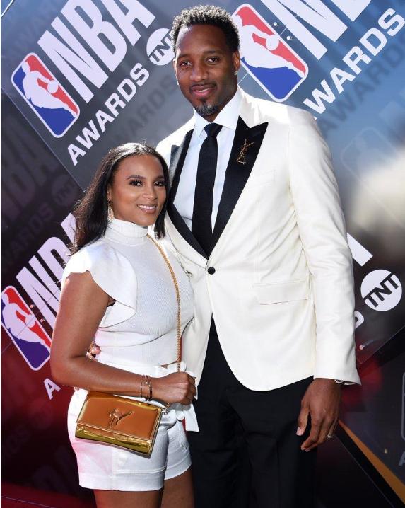 整个球队的 整个球队的