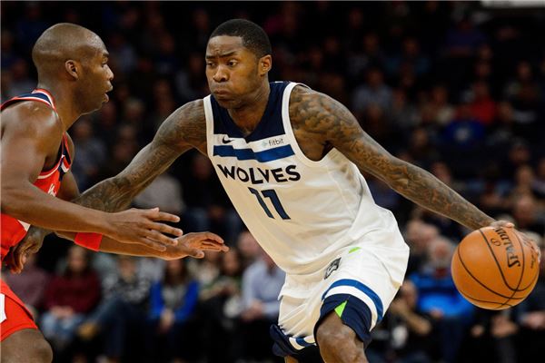 场出场的里 场出场的里