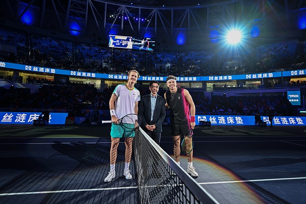 某传统强队 某传统强队