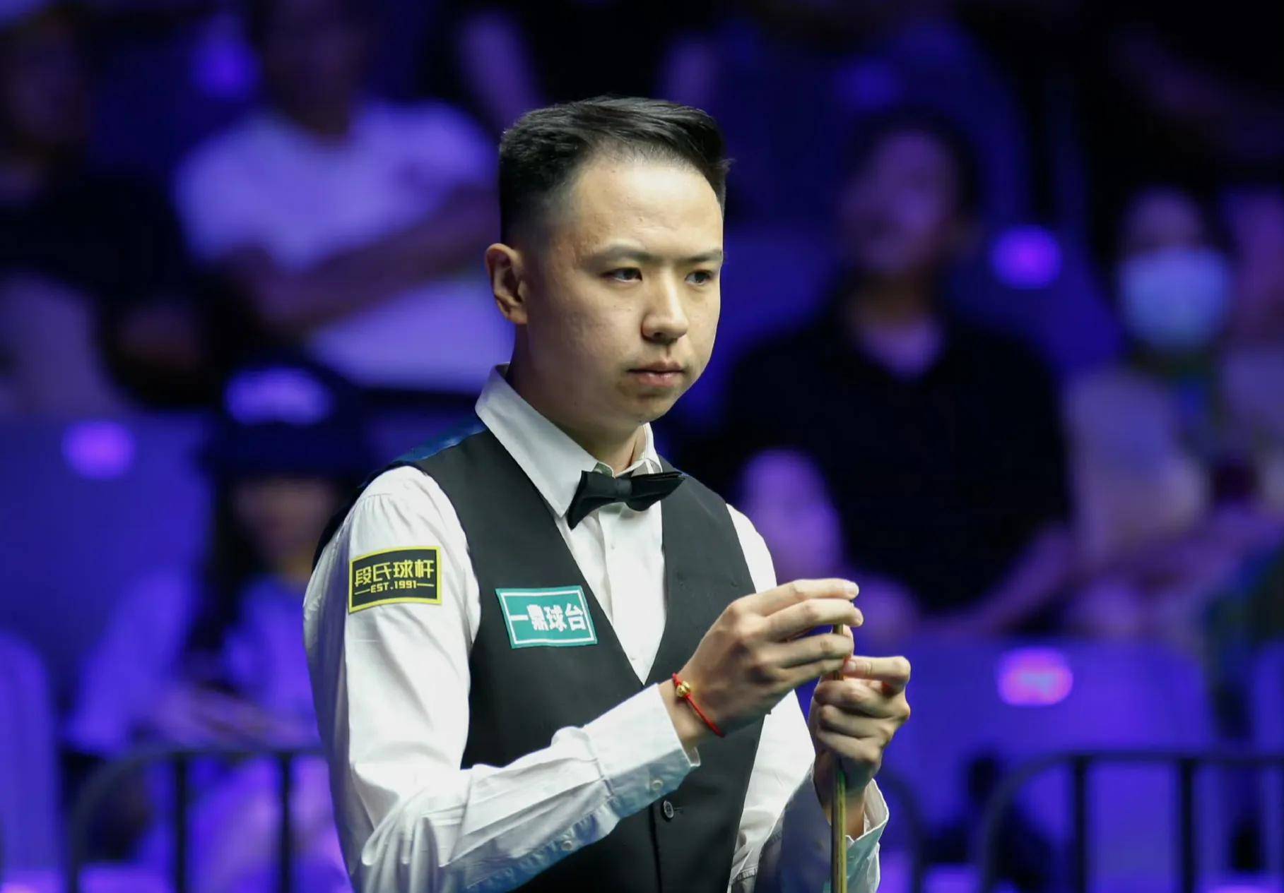 破对手防线 破对手防线